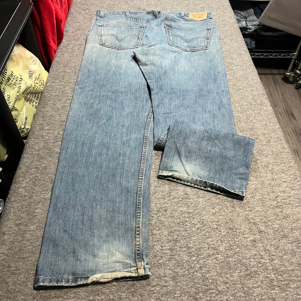 Levis 505 Regular Fit Jeans Mens 38x34 Medium Wash Blue Denim Straight Leg